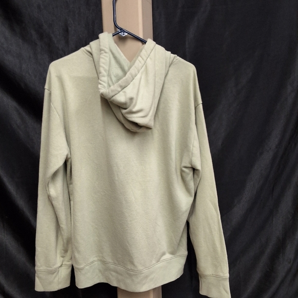 Hollister Green Crew Neck Sweater Soft Comfortable Stylish - Picture 11 of 13